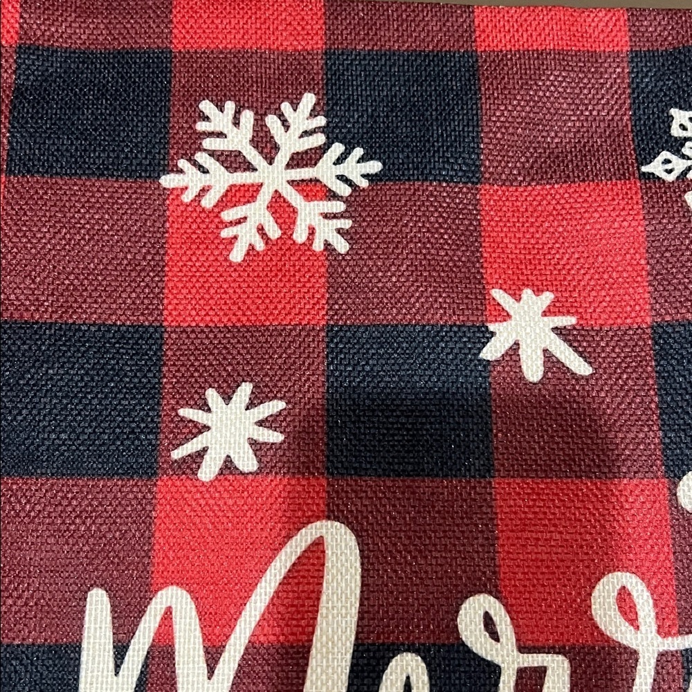 “Merry Christmas” Festive Gingham Holiday Pillow Case - Picture 7 of 7